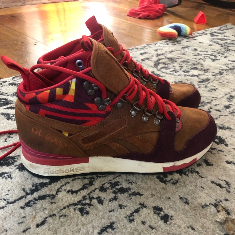Reebok GL6000 hiking shoes only worn a handful of times